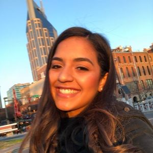 Meet your Posher, Pamela